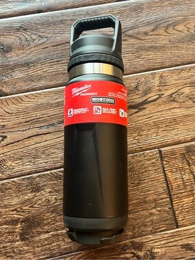 Milwaukee Black Insulated Stainless Steel Vacuum Bottle - 32oz
